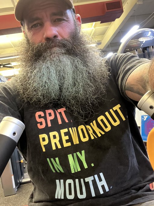 I don’t think they like my shirt at the gym. Just looking for my people. ? https://t.co/XbiOQAG9Tf