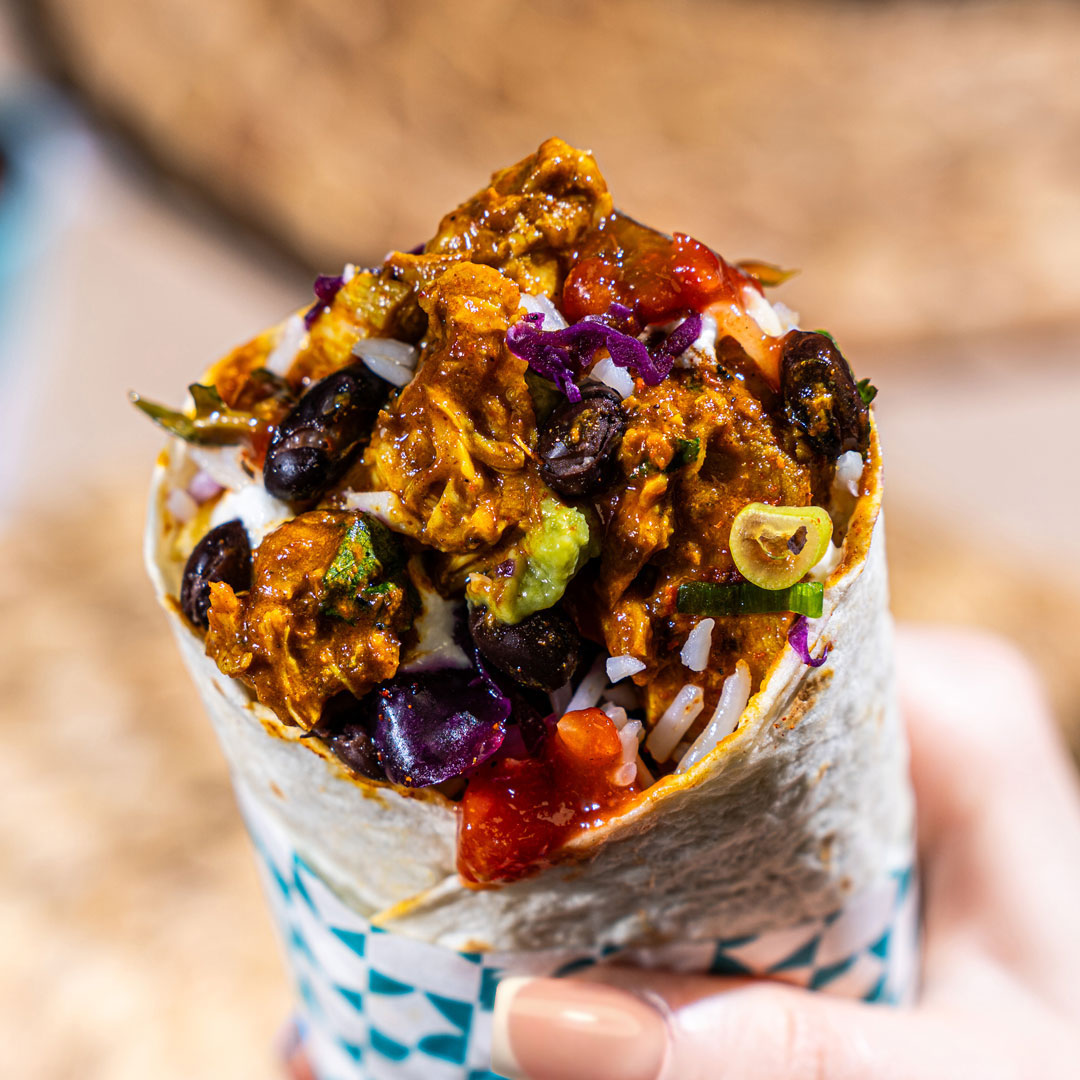 Eating good and saving money all January at @lasiguanas 👀 Bag a bargain with their £4 burritos available Monday - Friday! Head to their website to redeem your code 👉 iguanas.co.uk/offer/jan-burr…