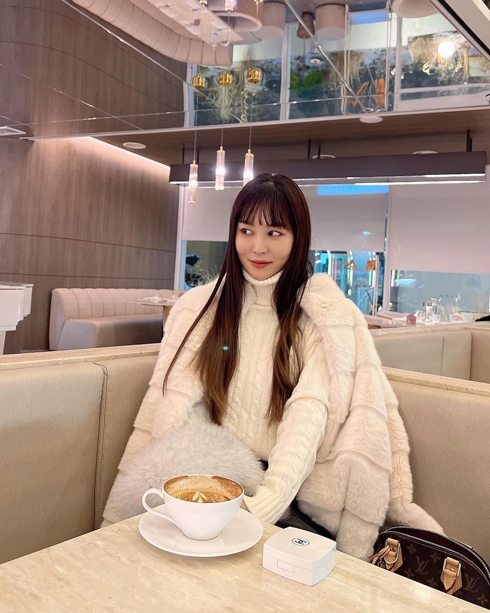 미쳤어 (@rough675597) on Twitter photo 