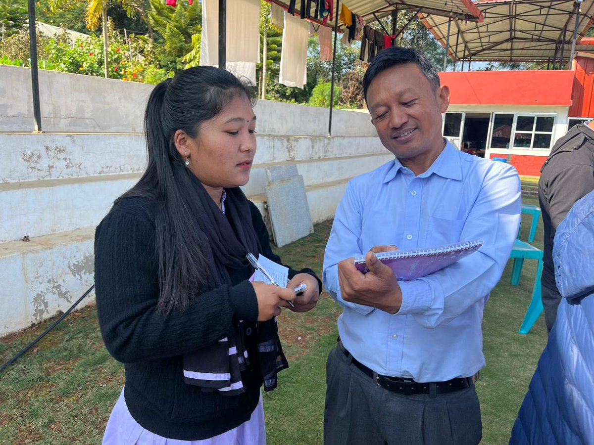 npBritish's tweet image. Empowering teachers for success! 

In collaboration with MathagadhiMunicipality, we organised a 2⃣day #EnglishLanguageProficiency refresher training for 52 teachers.

Goal: reinforce lessons, encourage reflection, &amp;amp; share classroom experiences
bit.ly/3AeMK3m
#Shakshyam