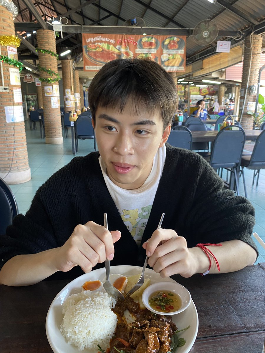 apotaetar's tweet photo. กลับมาดูแลตัวเองก่อนแล้วกลับไปสู่งานต่อคับ https://t.co/ylAXCP6Vo5