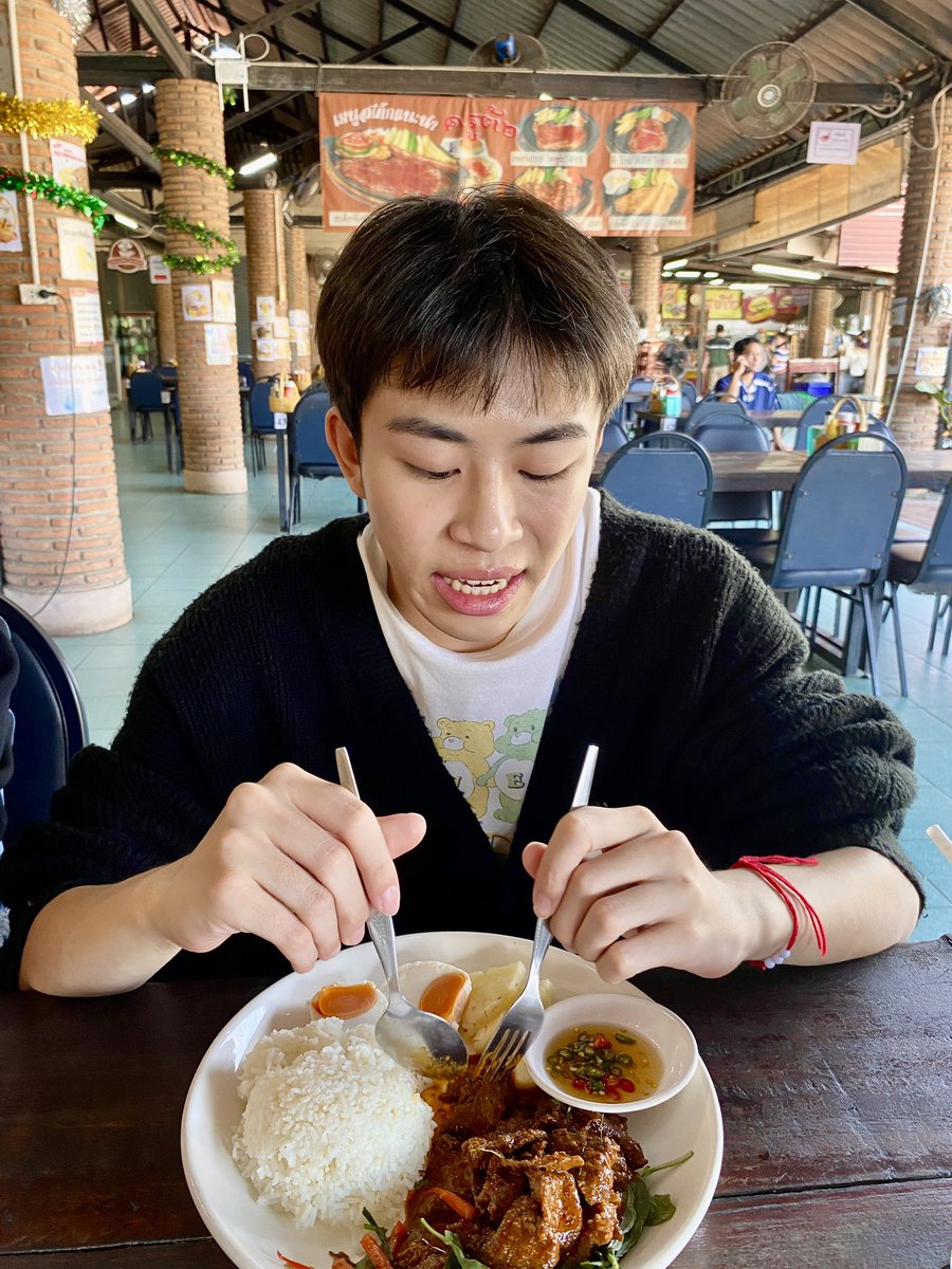 apotaetar's tweet photo. กลับมาดูแลตัวเองก่อนแล้วกลับไปสู่งานต่อคับ https://t.co/ylAXCP6Vo5