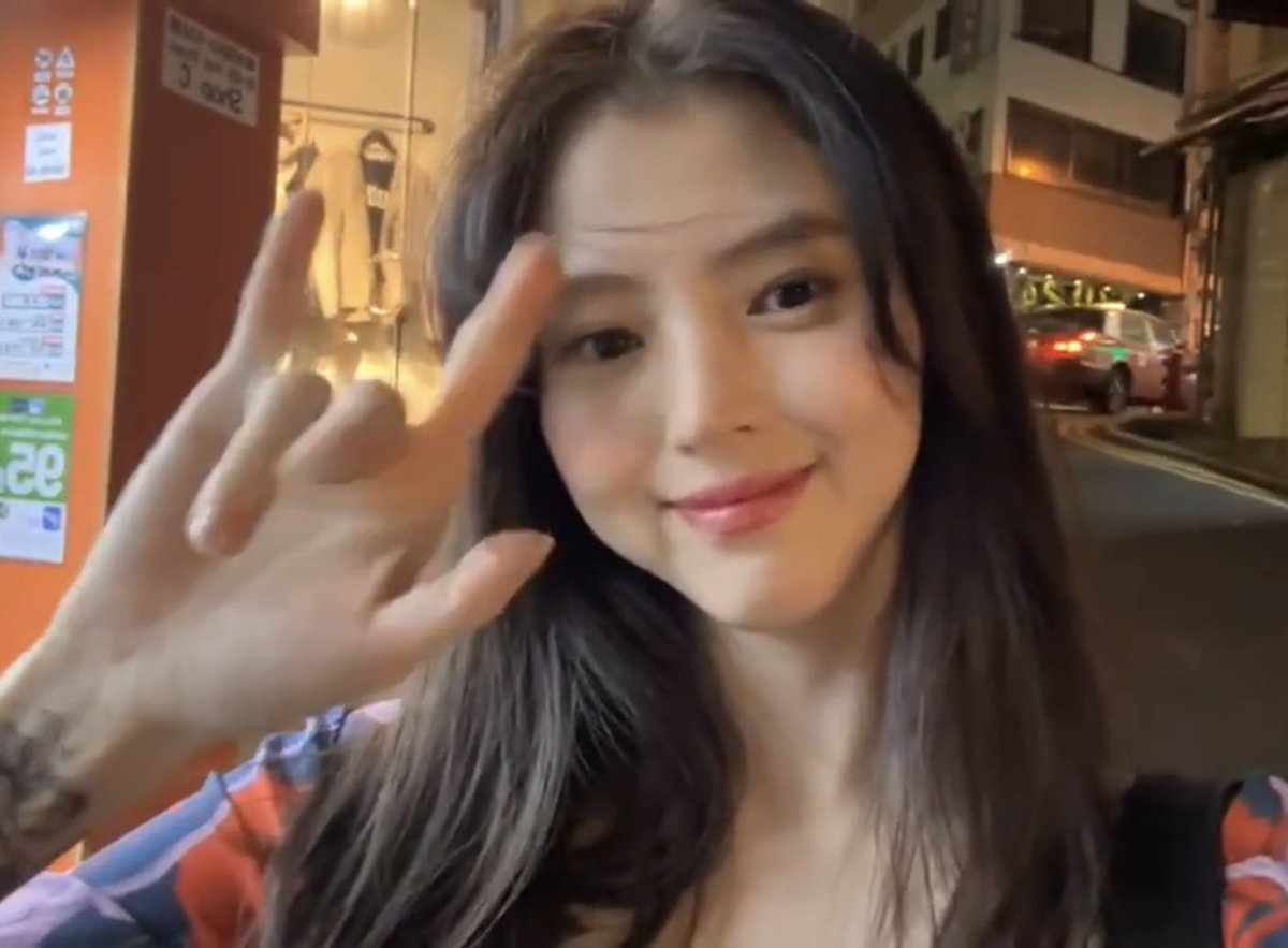 Shliul11's tweet photo. ✌🏻　　　　　　　　　　　　　　　　　　🤘🏻 https://t.co/k0XSZb2LiL