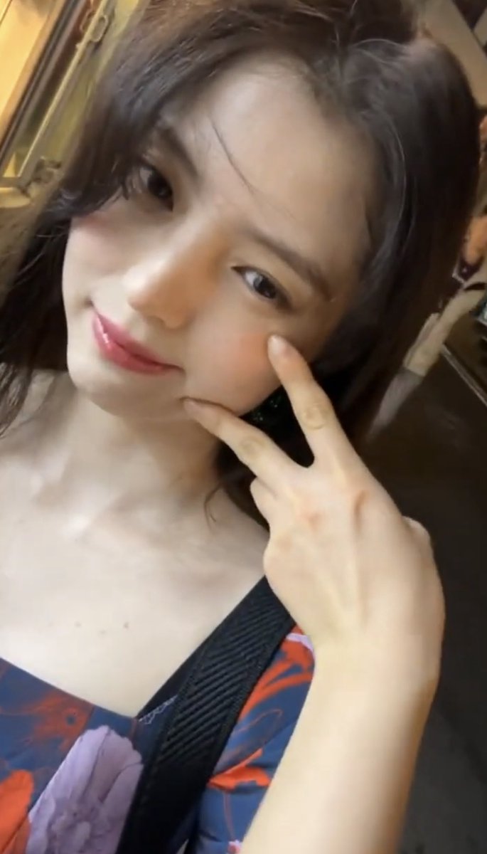 Shliul11's tweet photo. ✌🏻　　　　　　　　　　　　　　　　　　🤘🏻 https://t.co/k0XSZb2LiL