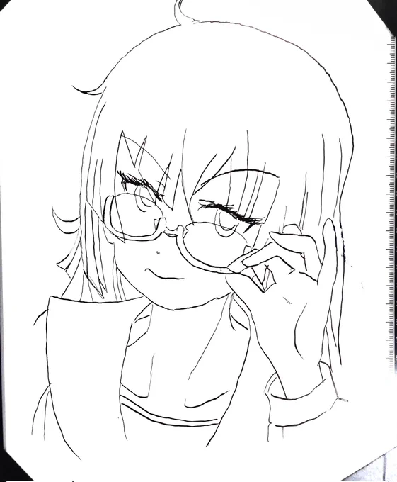デジタルで下描き起こしてトレース台でケント紙へペン入れ。修正の手間とアナログならではの描きここちを差し引くとデジタルでいいかなと思う。 