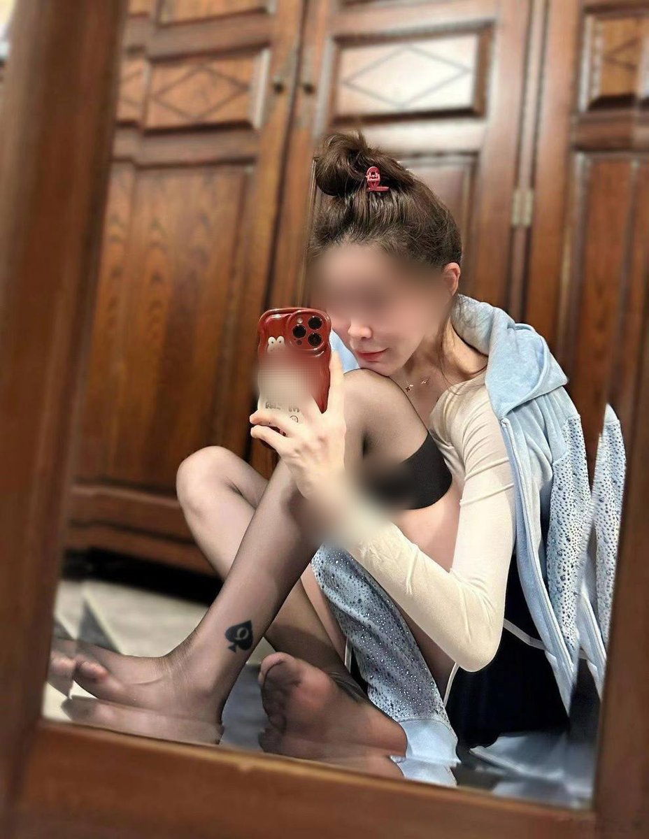 expressFan366's tweet photo. 自拍睡觉！
  #绿奴 #绿帽 #cuckold #NTR #母狗 #肉便器 #人妻 #淫妻绿�� #媚黑 #blacked #反差婊 #射屏 #精厕 #贱逼 #贱货 #自慰 #投稿 #女友 https://t.co/EbLKZ6LF22