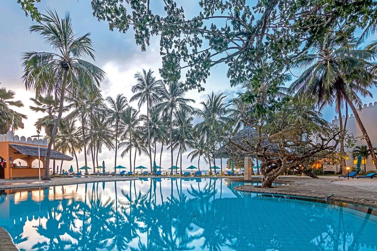 Dopasowane's tweet photo. 🌎Kenia, Mombasa🌴/ 2024🕐/ 7 dni☀️/ 16.04 - 24.04🗒 / 5 267 zł os. 💶 / All Inclusive🍹/ Katowice🛫 

Link do oferty: https://t.co/vjKQodTGjO

#Kenia #Mombasa #Kenia2024 #Mombasa2024 #KeniaFirstMinute #WakacjeKenia #DopasowaneWakacje #WakacjewKenii #Wakacje #Podróże #FirstMinute https://t.co/WW2ZrUO8cC