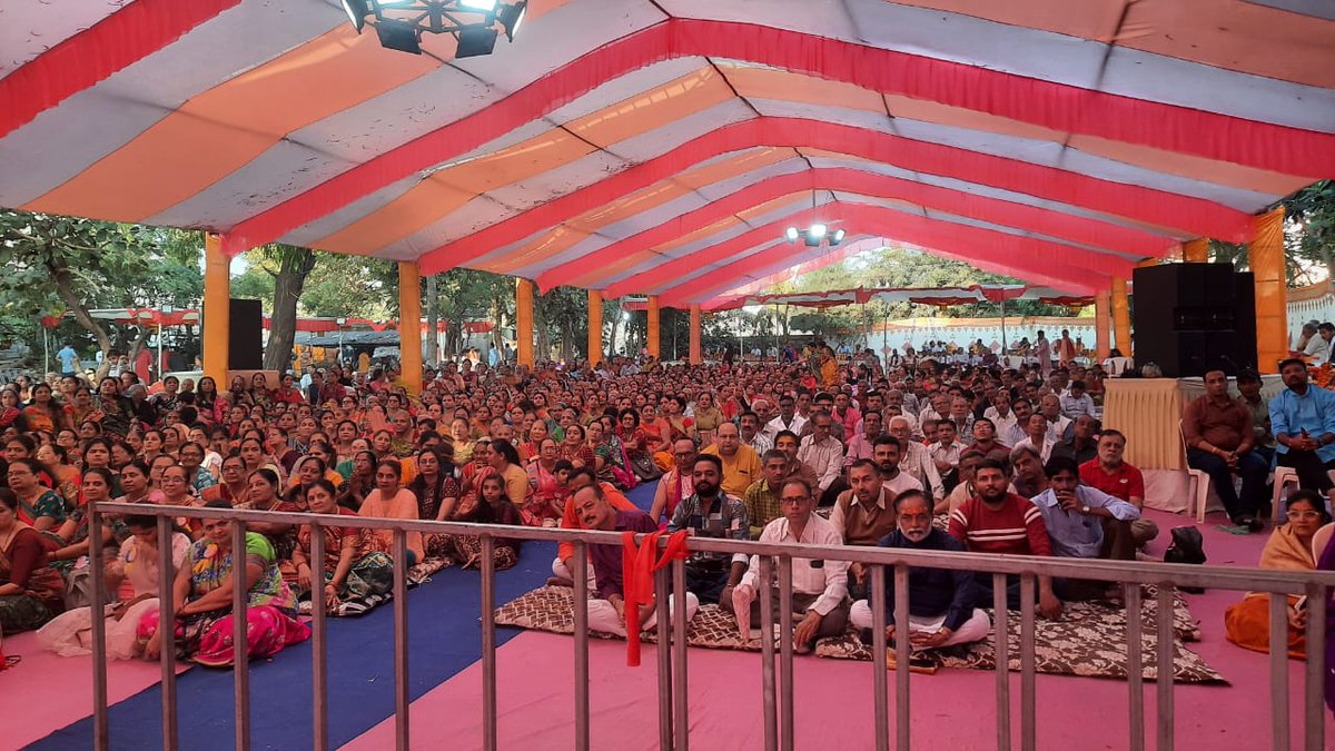 MansinghP_BJP's tweet photo. ।। શ્રી ગણેશાય નમઃ ||

શ્રી,વેરાવળ પાટણ સમસ્ત ભહ્મસમાજ દ્વારા આયોજીત સર્વ જ્ઞાતિ પિતૃ મોક્ષાર્થે શ્રીમદ્ ભાગવત સપ્તાહ જ્ઞાન યજ્ઞમાં ઉપસ્થિત રહી કથા શ્રવણ કરવાનો અવસર પ્રાપ્ત થયો https://t.co/OSbaHiB58O