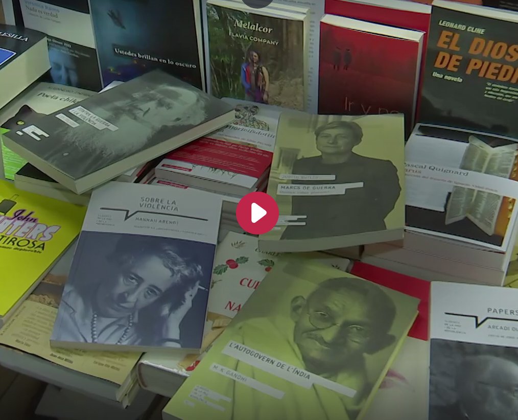ICIPeace's tweet photo. 📚Avui hem tingut un tastet de la col·lecció #ClàssicsdePau, editada per l'ICIP i @angleeditorial, al #TN de @som3cat

Amb la novetat de #MayaAngelou traduïda al català i textos d'Arcadi, Xirinacs, Gandhi, Arendt, Butler, Luther King... i molts més! https://t.co/qIkg4UXNxG https://t.co/EolWHcic3V