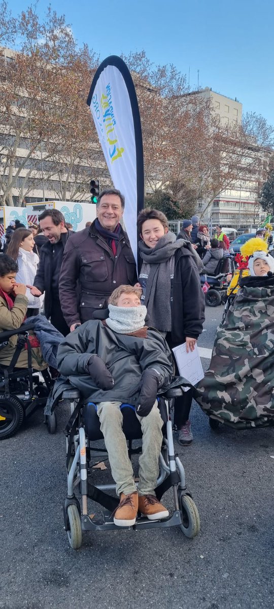 rosaroncal's tweet photo. @Fundacion_Lukas sois muy grandes.
En el día de la #cabalgatadereyes todo mi amor 💜 con los más #vulnerables y los más #solidarios https://t.co/clwix24Nbn