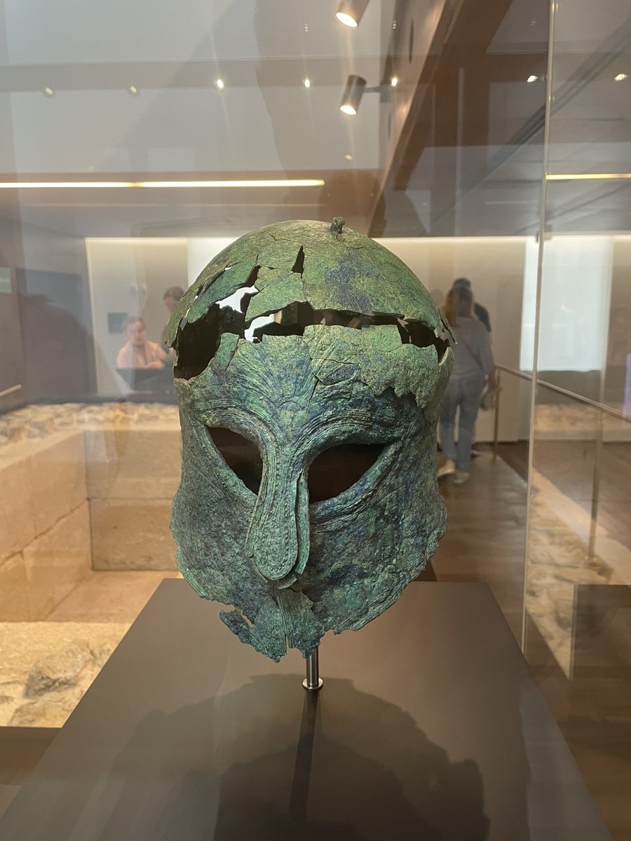 JacksonEmmet's tweet photo. I managed to find one of the few Egyptian objects in Malaga’s amazing Museum. In 2012 archaeologists found an intact Phoenicians tomb from the sixth century BCE with the interred remains of a middle-aged male. https://t.co/zgQyoEf2HU