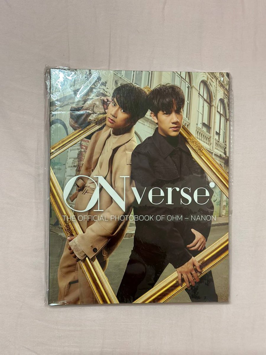 peachysunple's tweet photo. WTS [on hand]
OHMNANON ONVERSE PHOTOBOOK

✨RM40!
✨ please help me clear this 🥺

#pasarbl https://t.co/LsEmvznPnY