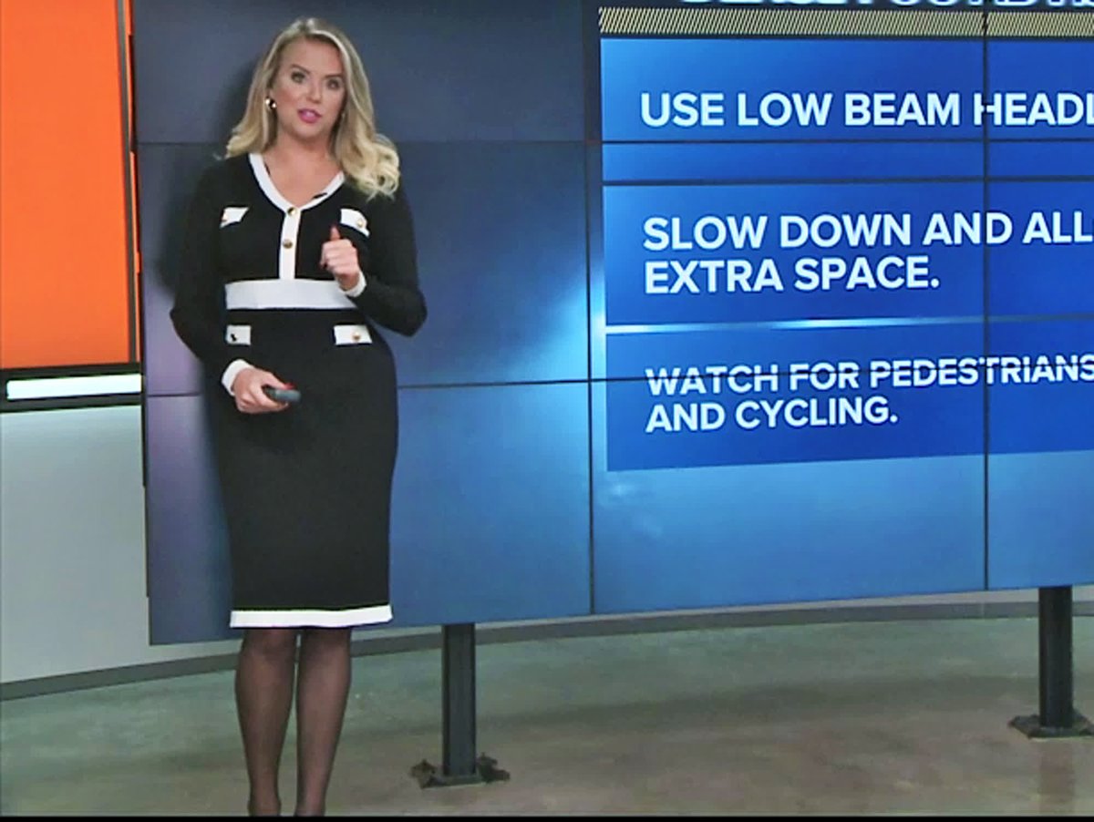 AnnaTorres033's tweet photo. Tegna Ladies Hannah In TX &amp; Katie In FL Both Looking Very Nice This Week! Nice Color Dresses For Both! Very Hot Also! @suphannahrucker ⚫️⚫️ @Katie_Jeffries 🔴🔴 https://t.co/meSdXhcHJ9
