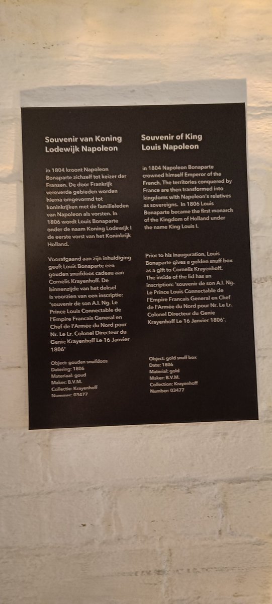 nykledijkstra's tweet photo. Gouden snuifdoos, in 1806 door Lodewijk Napoleon uitgereikt aan Cornelis Krayenhoff. En een postduif met bericht #vestingmuseum #waterliniemuseum https://t.co/uSIU6OvtFI