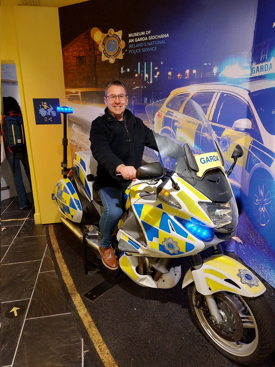 P_OsborneAuthor's tweet photo. Doing a bit of research for a new book I'm working on and took a ramble over to Dublin Castle where the Garda Museum is situated. Although the museum is small, there's some very interesting stuff &amp; it's free to visit. 

#CrimeAndPunishment 
#WorkingClassWriter 
#DeathWish https://t.co/nTa1BpeTfH