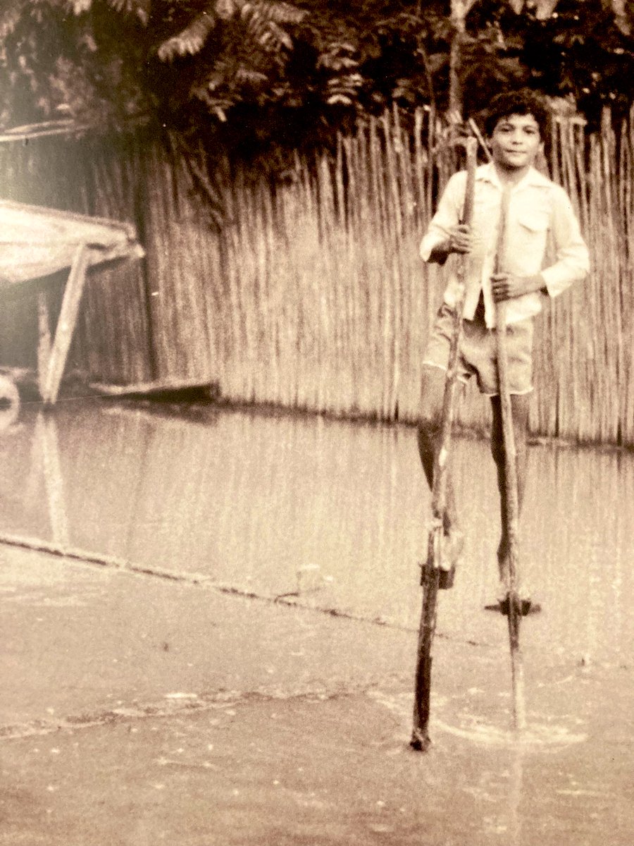 thepalmist2010's tweet photo. Zancos para la inundación del Río San Jorge en Sucre, (archivo de Orlando Fals Borda). https://t.co/KxlhAmb2iQ