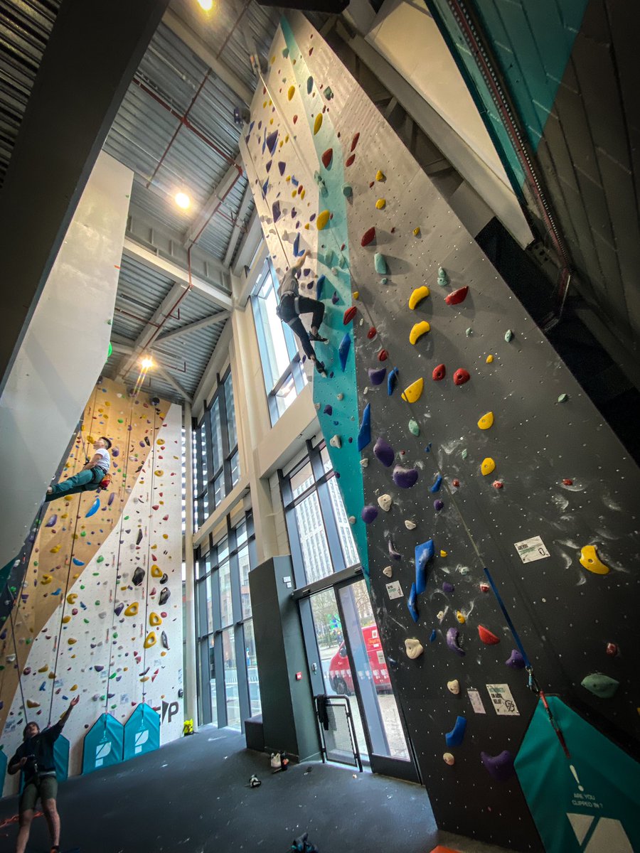 Parthian_LDN's tweet photo. Absolute pleasure having @tomhanson from @skytv Brassic &amp; @BBCOne Outlaws in today for a boulder and auto belay session! Not only is Tom a world class actor, he’s also a super handy climber and we’re mega excited to welcome him to the Parthian family! 

#parthianclimbing #brassic https://t.co/39AjE6hWb4