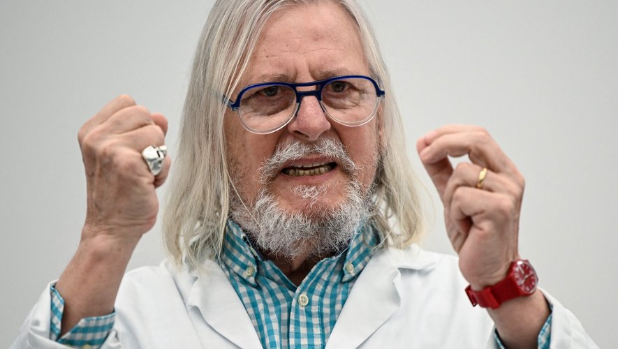 MichelF29015597's tweet photo. Donc ce type crasseux, pouilleux et orgueilleux, qui aura été l'égérie, le porte parole minable des tout aussi minables antivax, mais qui en fait étaient avant tout des antiMacron primaires,
aura grâce, et surtout à cause de son remède de charlatan, été la cause directe de la mort de plus de 17 000 personnes dans le monde.
et que disent ils, les jadis adorateurs de cette pourriture, les Retailleau, Doustes Blazy et bien d'autres, d'avoir soutenus cet énergumène, 
ils sont où maintenant ?