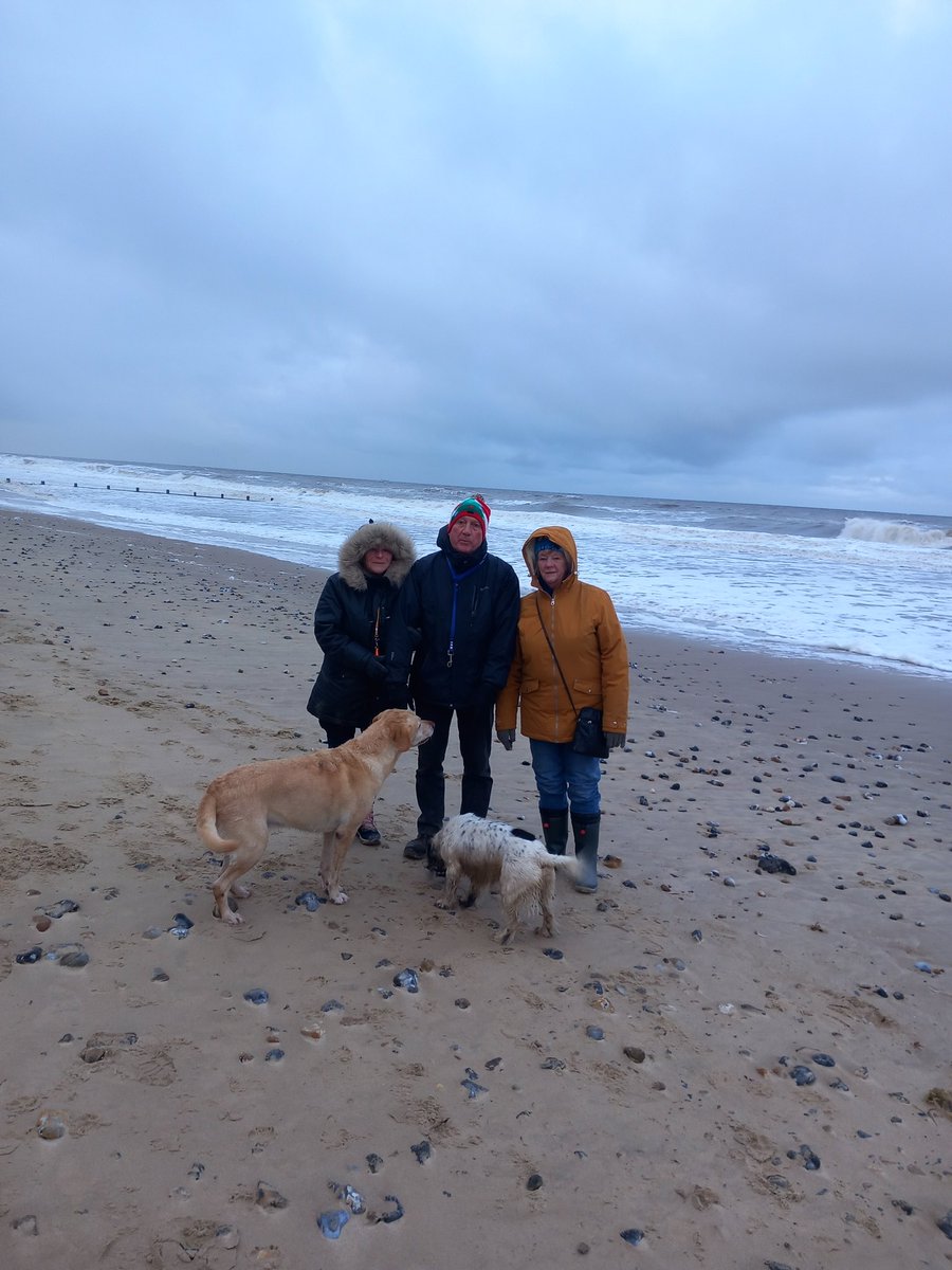 HamiltonHstuart's tweet photo. Bacton to Mundesley and back today.
A bit breezy but dry. https://t.co/BJ4HwrHlGd