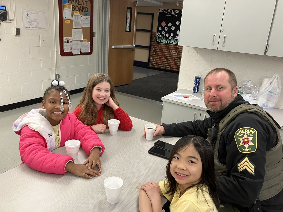 HannahKwon_SW's tweet photo. “Coco with Cops” for December outstanding attendance celebration. Thank you @SheriffClayCo for joining and spending time with our students together! @ChouteauSchool @WalkerAnjanette https://t.co/57WyBQHiUb