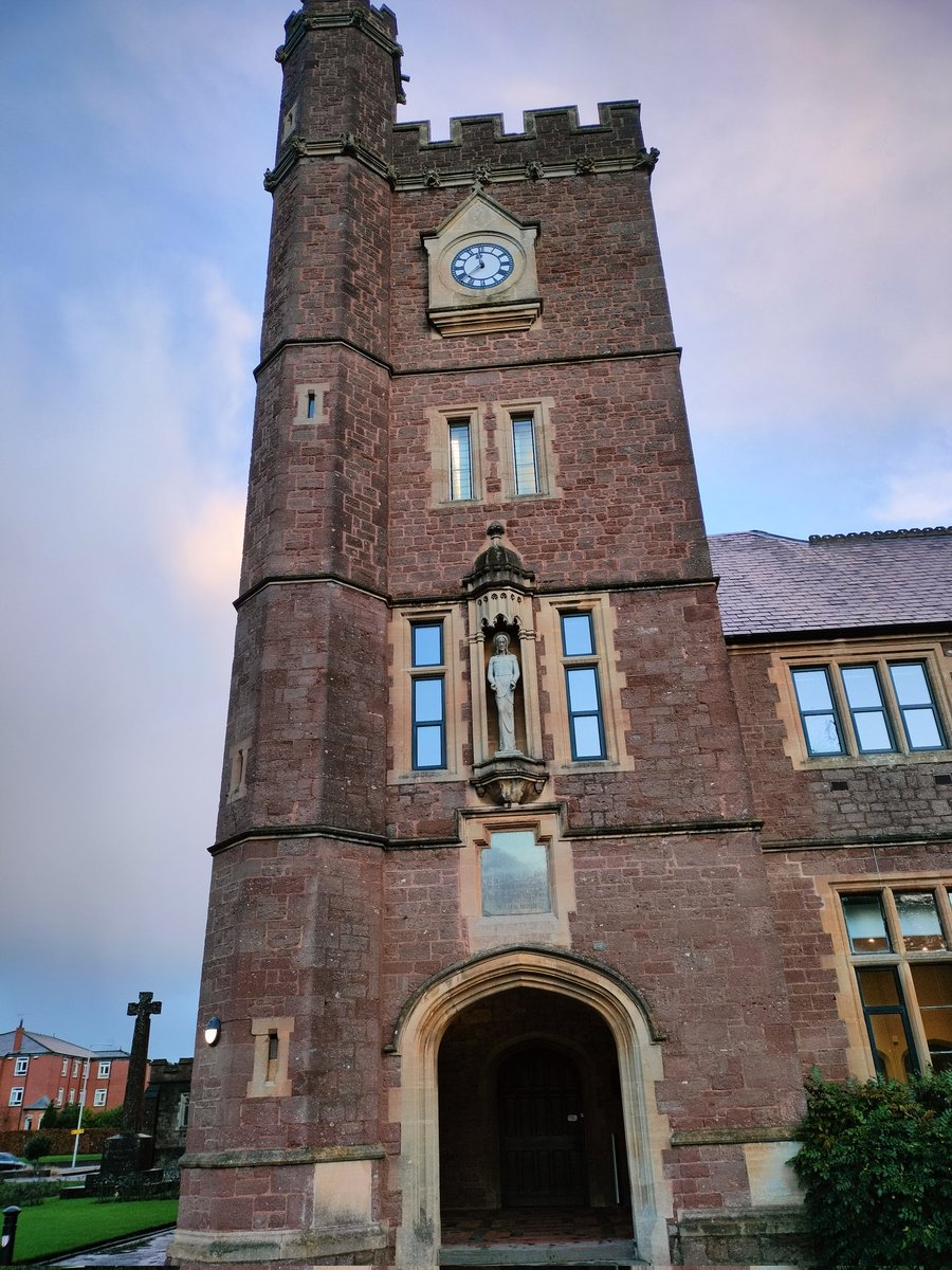 #archivemystery solved - a face for OB, Alain John  (1920-43)! 🙌🙌🙌 At school he carved this statue of Christ to go above the door to the clock tower. John joined the RAF and was KIA. A recasting stands in the ruins of Coventry Cathedral as a memorial to the city's Blitz.