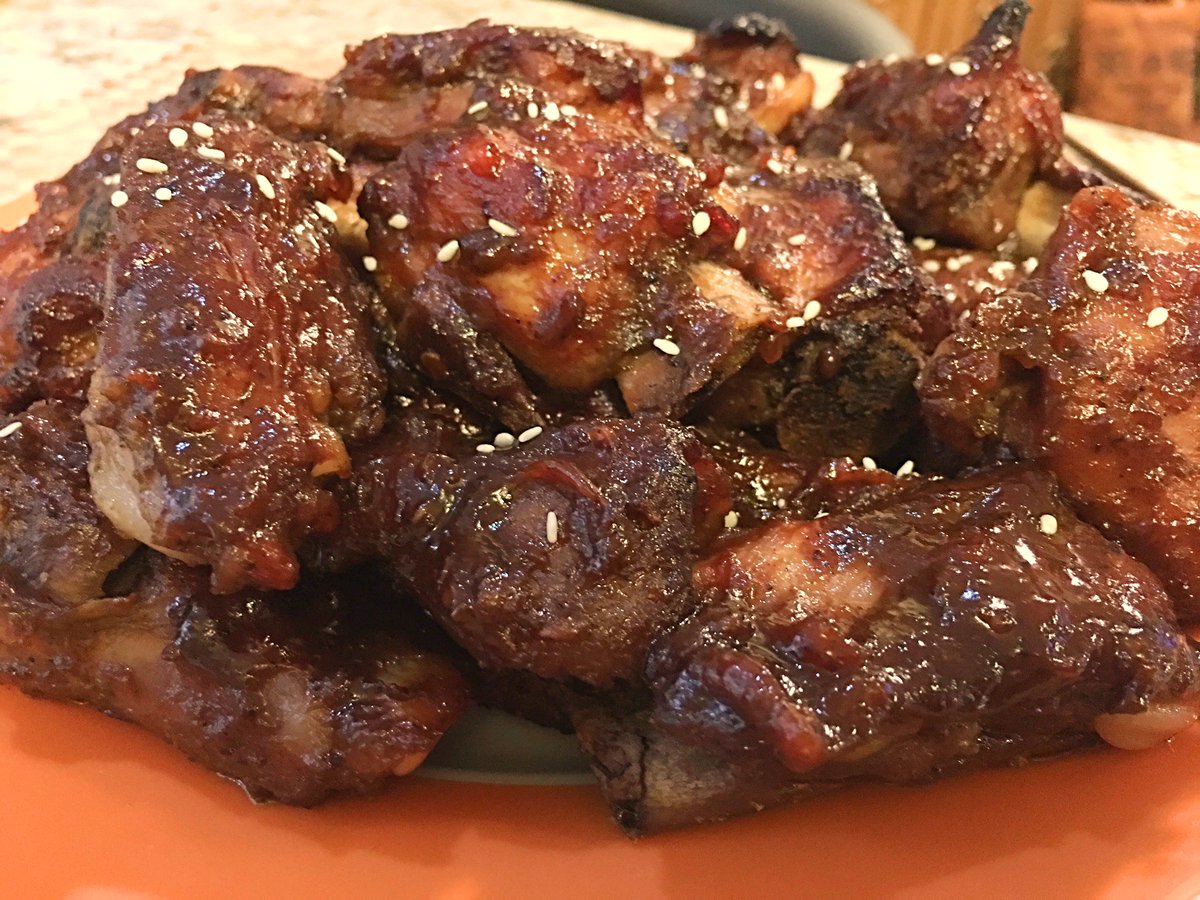 clubfoody1's tweet photo. Today is National #RibDay
try these Chinese 5 Spice Spare Ribs... so tasty!🤤
(check out my next posts👆 for more rib recipes😋)

#YouTube 📽️: https://t.co/xVkq4mrgY9
#RECIPE ➡️: https://t.co/uuvihknjZf

@EventGuideToday @DiningGuide2Day #recipeoftheday https://t.co/i8bB9WufA8