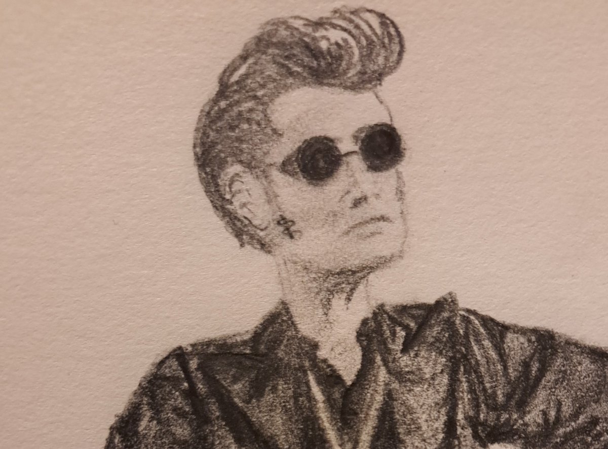 tor_emrys's tweet photo. My first #Crowley sketch breaking the virginity of a brand new scary sketch pad #GoodOmens #DavidTennant #poorlittlesnek  #blankpagefear why is the first page always the hardest? https://t.co/mTHpeJqWsz