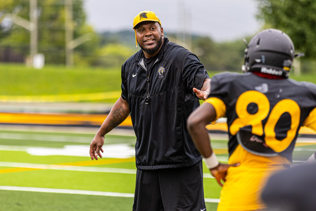 Waterloo Warriors (@wloowarriors) on Twitter photo Congratulations Darrell Adams, who has accepted the head coaching position with the <a href="/Varsity_Blues/">U of T Varsity Blues</a>
We want to express our gratitude to DA for the significant impact he has made in our football program, department, and the entire campus community!
🔗gowarriorsgo.ca Congratulations Darrell Adams, who has accepted the head coaching position with the <a href="/Varsity_Blues/">U of T Varsity Blues</a>
We want to express our gratitude to DA for the significant impact he has made in our football program, department, and the entire campus community!
🔗gowarriorsgo.ca