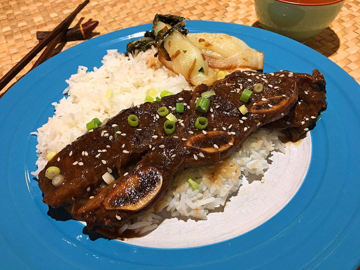 clubfoody1's tweet photo. Today is National #RibDay
Asian-Style Beef Short Ribs... a MUST try!👍
(check out my next post👆 &amp; the previous ones 👇 for more rib recipes😋)

#YouTube 📽️: https://t.co/bNRn1Me4w7
#RECIPE ➡️: https://t.co/KM7CSorWm4

@EventGuideToday @DiningGuide2Day #recipeoftheday https://t.co/q8OIcyy2ZK