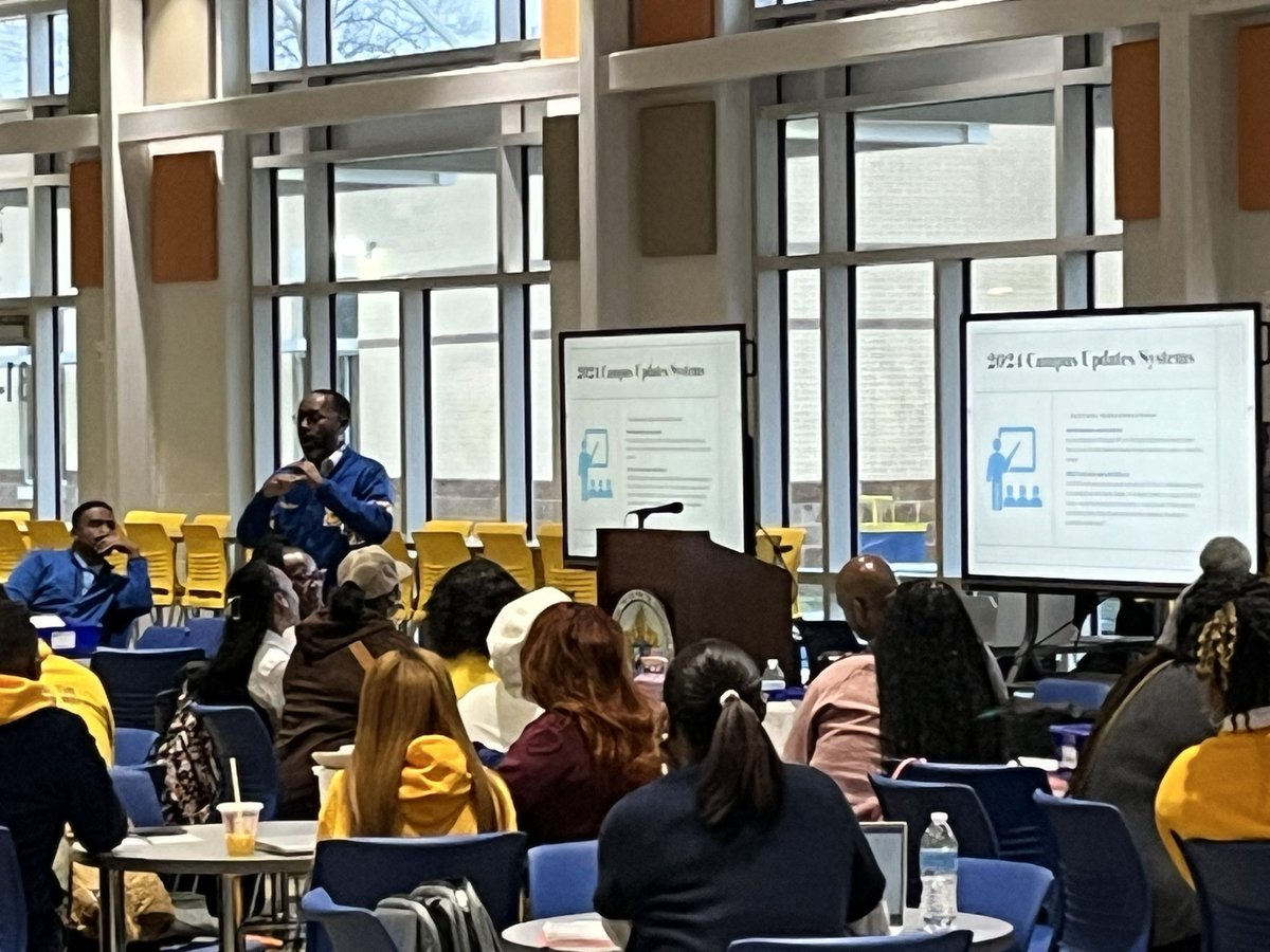 We are back on campus and getting prepared to receive our scholars for the 2nd semester. @_cphilli2 started our day sharing campus systems (reminders and updates). “One Spirit, One Team, One Win; Success The Washington Way!” 💙💛