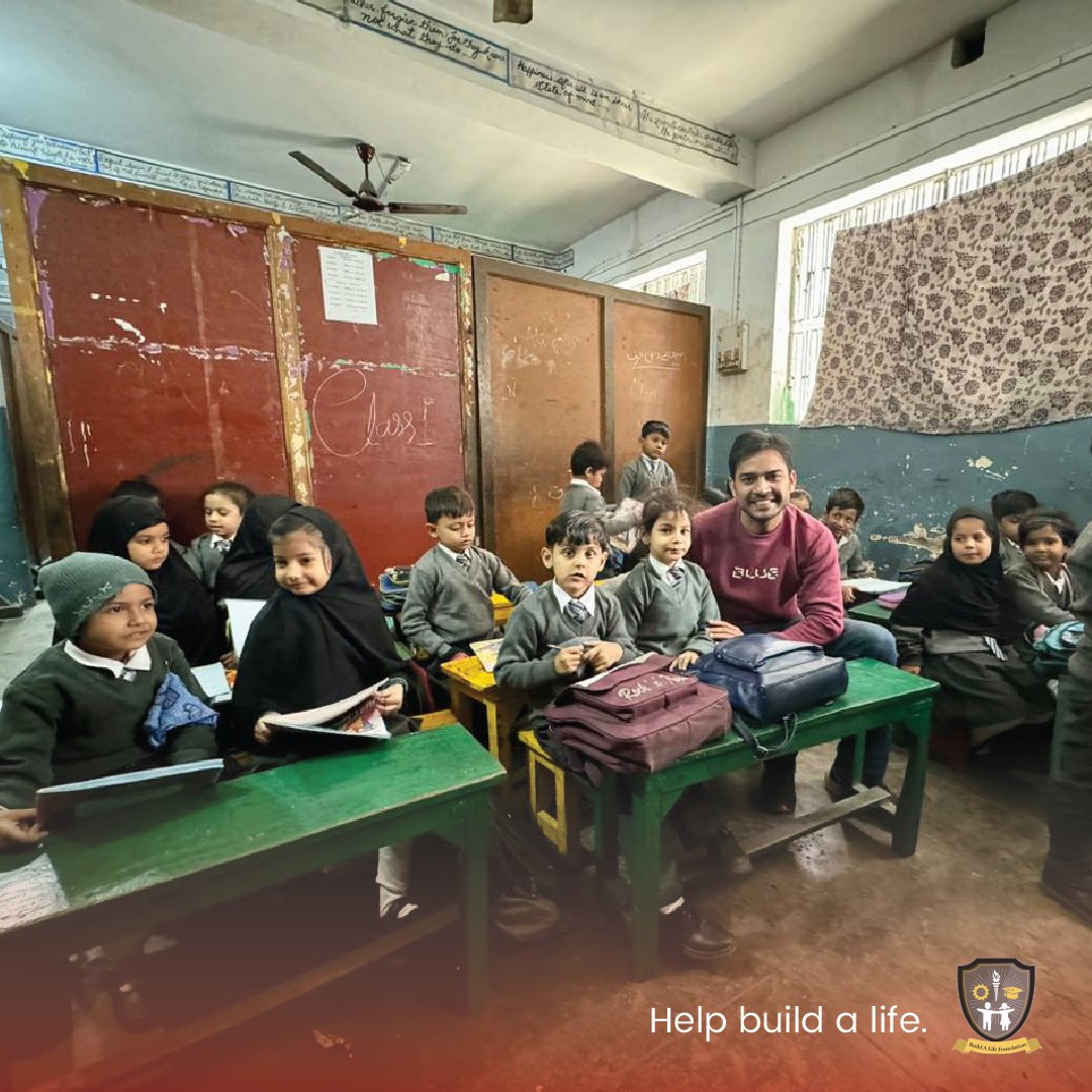 Build_a_Life's tweet photo. Manav Sharma, founder of Atulya Vikas Foundation, visited our students at Al Bushra School in Kanpur, India!

Donate today on our website (link in bio) to help build a life.
https://t.co/4vikEhtjeM

#BuildALifeFoundation #BuildALife #HelpBuildALife #AlBushraSchool #India https://t.co/Bm7tPYcZjo