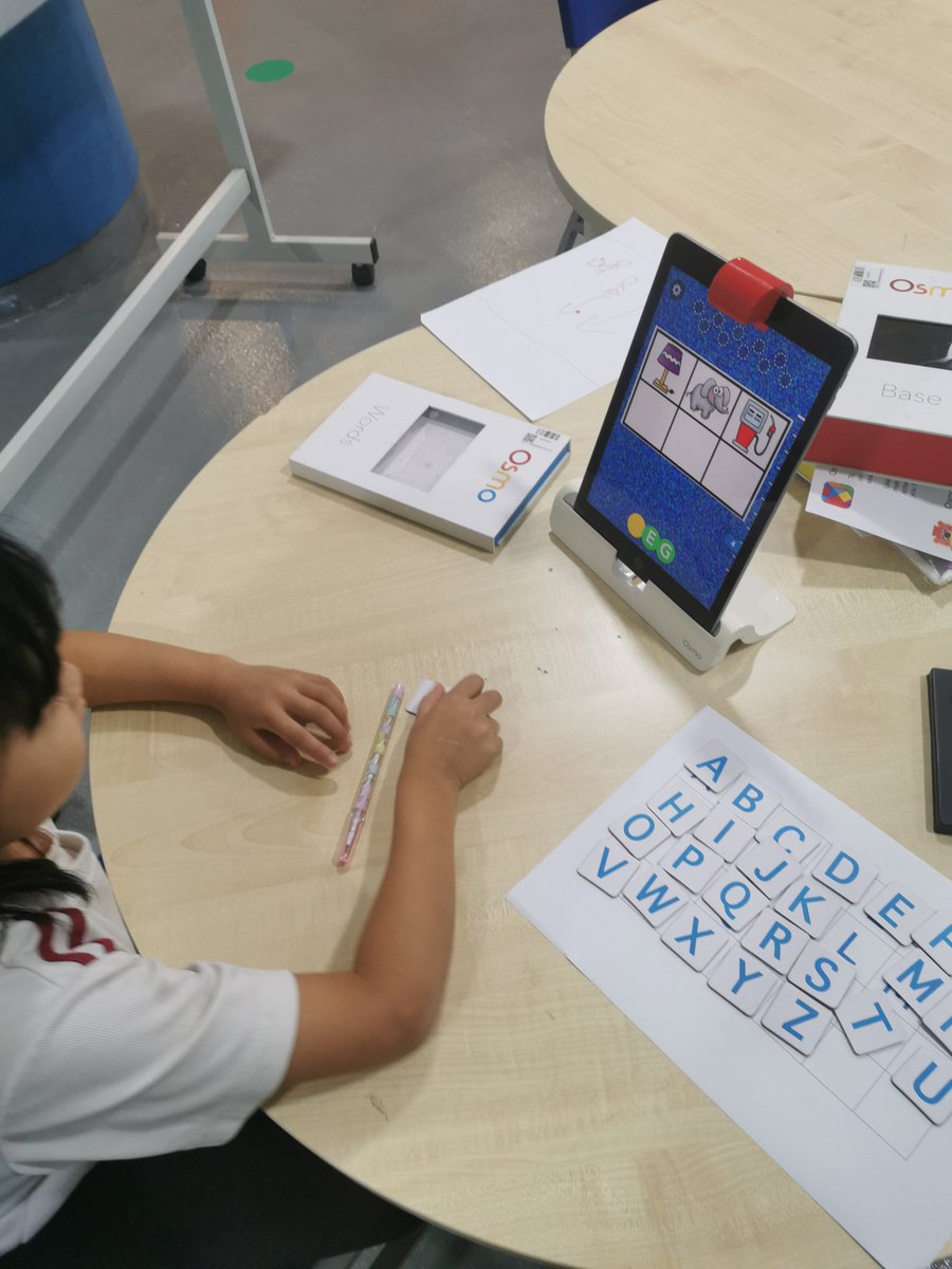 HISReadingTeam's tweet photo. @HISReadingTeam is welcoming back our students with @PlayOsmo. Why? Coding helps with sequencing and problem solving. PizzaCo shows them the importance of reading instructions. Words reinforce sound recognition and spelling patterns. All packaged in F.U.N. @HELPISKL #his_learning https://t.co/0zqKPM6XWq