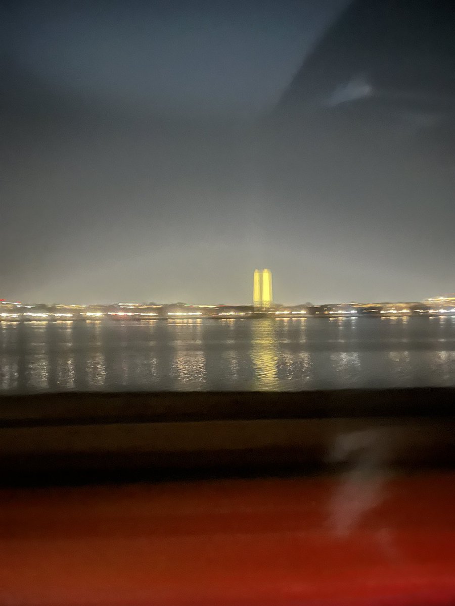 IamLioRush's tweet image. Tour starts today ✈️ 🤼 
Merch drops today 👕 
New single releases today 🎶 🎙️ 

#LioRushX #TheRub #WHWT