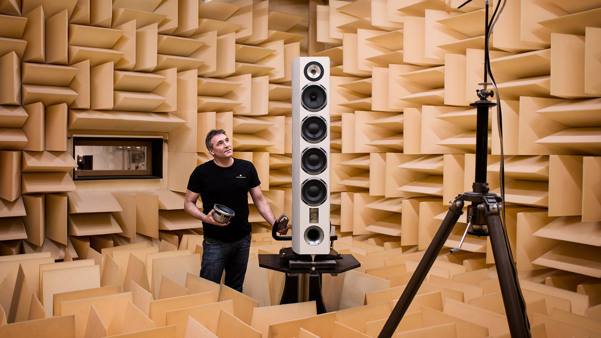 Dear Friends &amp; Music Lovers, for 2024 the TRIANGLE team is taking the opportunity to truly thank you, for your trust and loyalty. Take time to appreciate each moment of joy and happiness. We send our best wishesfor this new year 2024, we look forward to be with you once again✨🥰