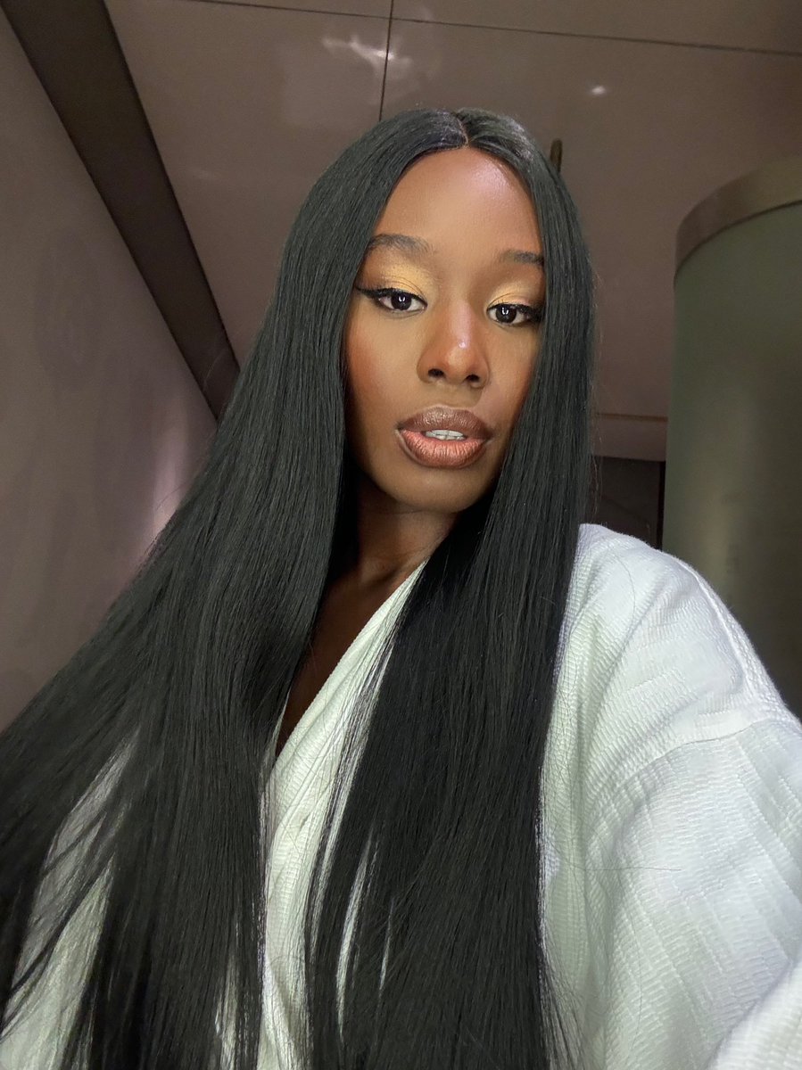 It’s the year of motion not emotion, stay focused!🍸