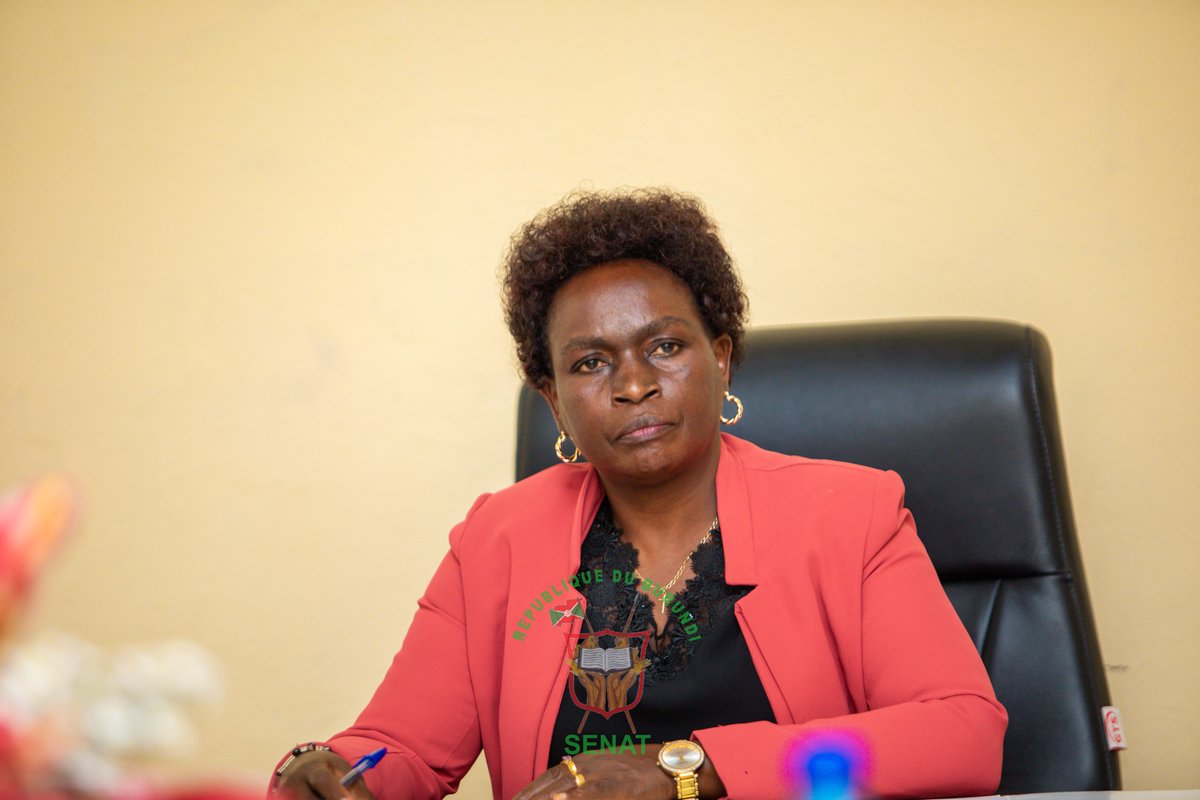 Burundi_senat's tweet photo. #Burundi: Au nom du Très @HonSinzohagera, le 1er Vice-Président du @burundi_senat, Hon. Denise Ndadaye, vient de recevoir en audience une délégation de l'Assemblée Législative de la Fédération de la #Russie, la Douma.

Leur entretien, qui a eu lieu au Bureau de liaison du Sénat de #Bujumbura, a porté sur le renforcement des relations de coopération entre le Parlement burundais et la Douma.