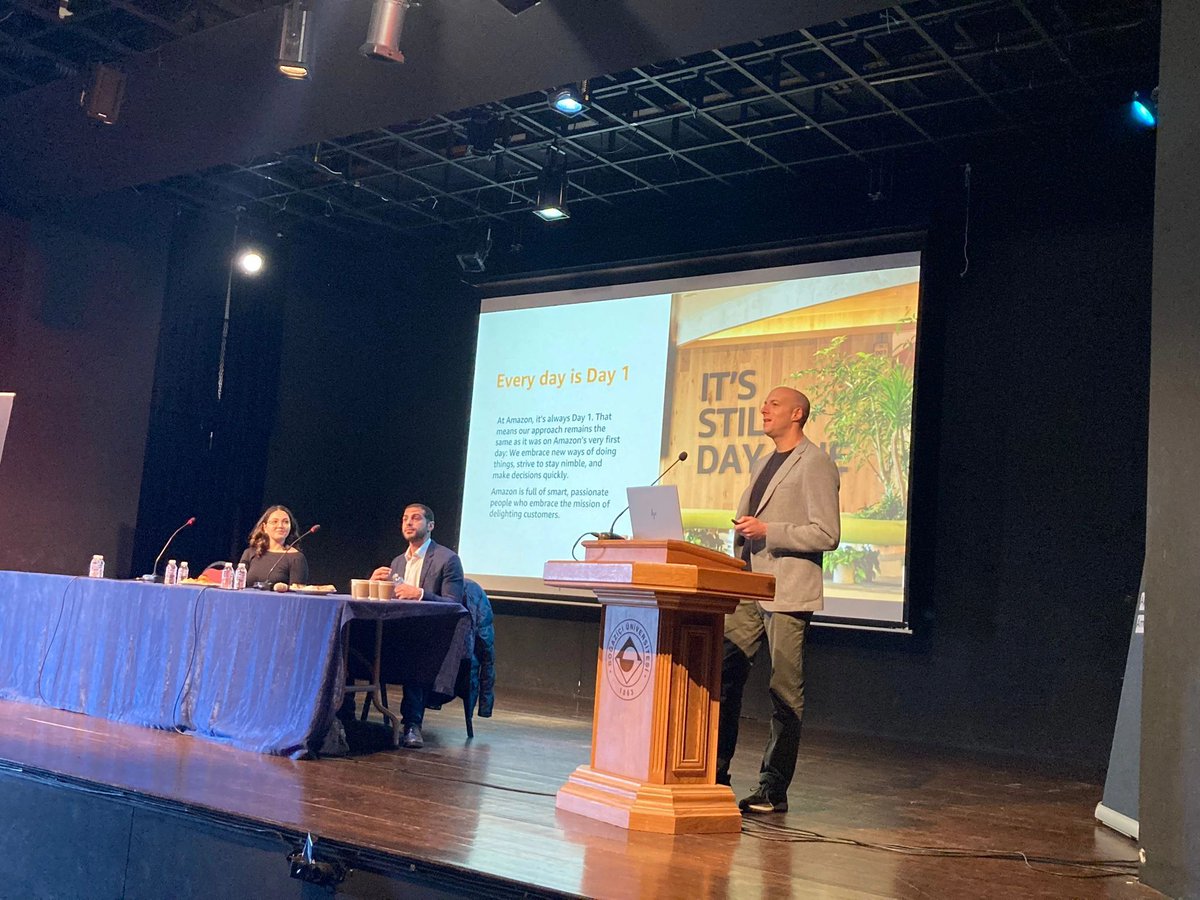bukariyer's tweet photo. Amazon ve Kariyer Merkezi işbirliği ile düzenlenen Amazon Spotlight Event için Güney Kampüs Demir Demirgil'de biraraya geldik. Konuşmacılarımız Adam Hussein, Ahmet Okay, Berfe Yalçınkaya ve katılan tüm öğrencilerimize teşekkür ederiz. https://t.co/xsnfsfRSrp