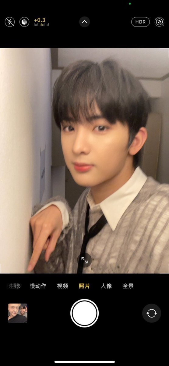 fantasyboys_mem's tweet photo. [#링치] 

너무 귀여운 셀카네요 하하하하✌️

#FANTASYBOYS #판타지보이즈
#LINGQI https://t.co/BTwSu8zhGG