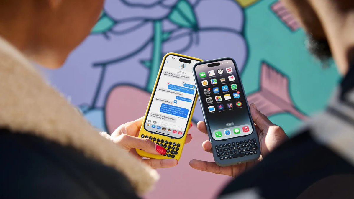 Mundoappleco's tweet photo. Teclado físico para iPhone por $139 dólares 🤔 https://t.co/p8XioawpQ7