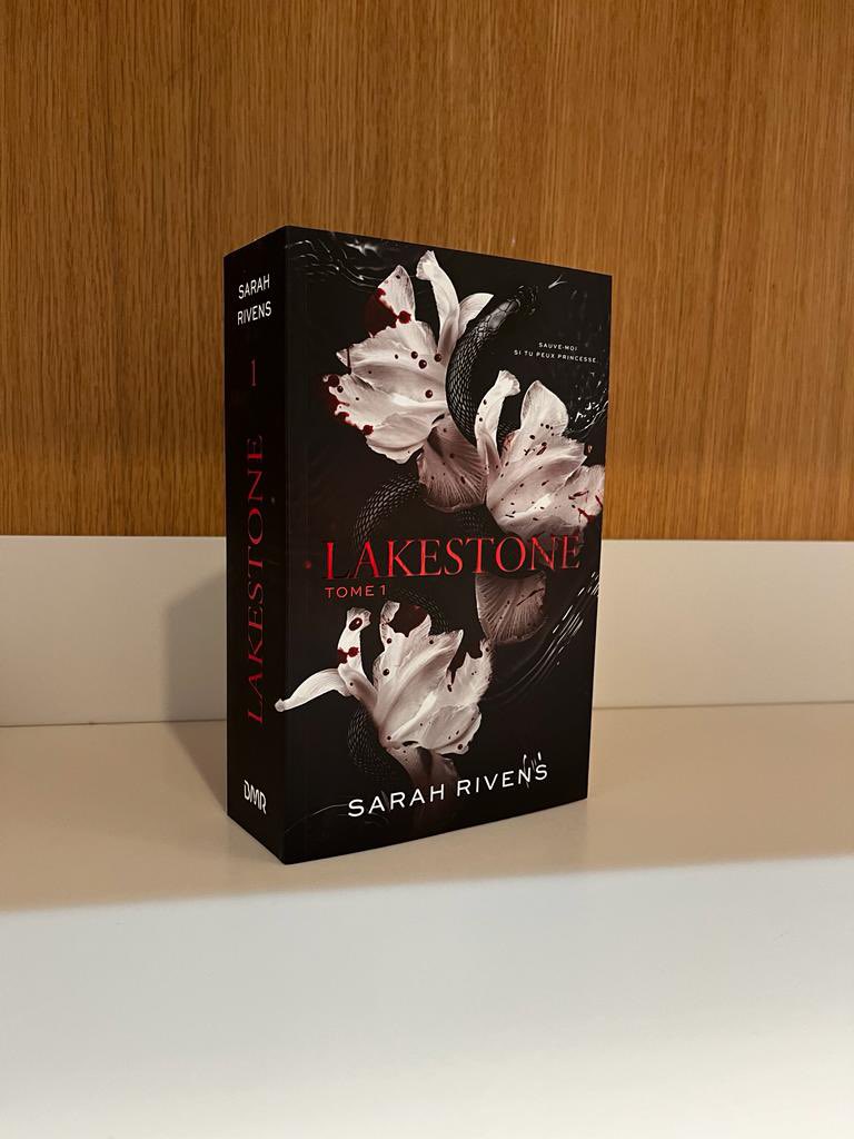 Sarah Rivens. on X: CAPTIVE walked so LAKESTONE could run. 🐍   / X