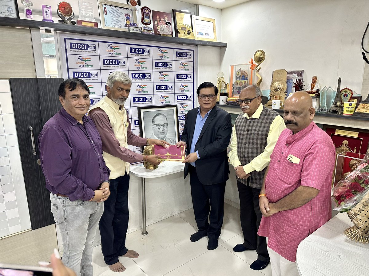 Delighted to acknowledge the esteemed invitation for the sacred Pran Prathishta ceremony of Shri Ram in Ayodhya.

Looking forward to embracing the spiritual ethos on January 22, 2024. #Ayodhya #PranPrathishta2024

<a href="/PMOIndia/">PMO India</a> <a href="/narendramodi/">Narendra Modi</a> 
<a href="/myogiadityanath/">Yogi Adityanath</a>