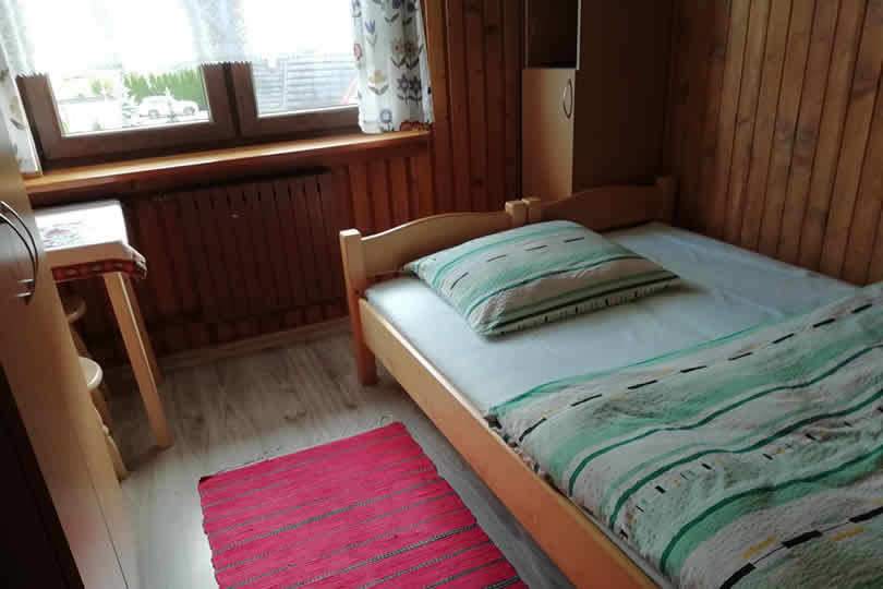 spanko24today's tweet photo. 🧳 POKOJE U TADKA AGROTATRY PORONIN TATRY
Szukasz 🛌 na ferie zimowe, majówkę lub wakacje?
Zajrzyj do nas ... 🎯 https://t.co/PRix2x12nI
#wolnepokoje #górskieklimaty #wgórachjestpięknie #polska #tujestpieknie #Zakopane #zima #mamwolne #tujestklimat #wolnytermin #nanarty https://t.co/UMdNBoz8zJ