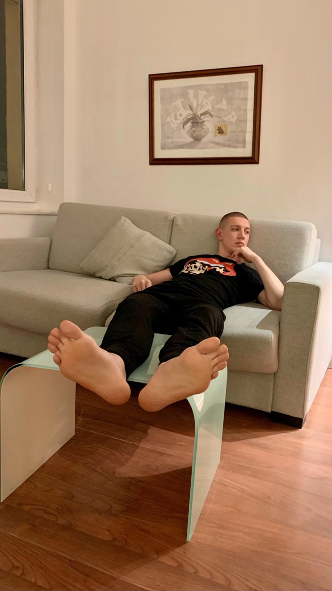 SlavicAlphaBoss's tweet photo. Imagine it: you, on your knees, excited to see me so mighty and powerful. Perfectly obedient, you shower me with Friday Taxes 💸 It is the ideal way to start the weekend 😏😈 #CashMaster #TaxFriday #FootMaster 👣 https://t.co/x0fEcWoYoo