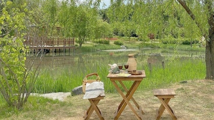 moodyonmoon's tweet photo. 🌳🏡 https://t.co/pbc59VNHfa