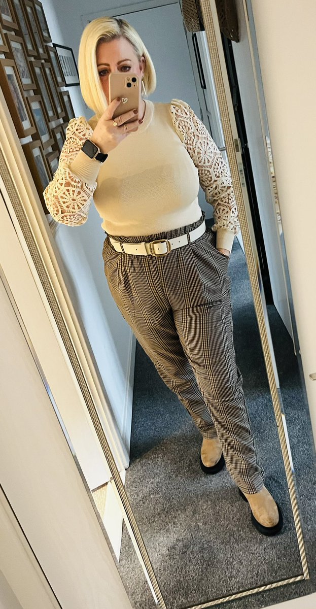 Ćh💋ryl 👩🏼👗 tweet media