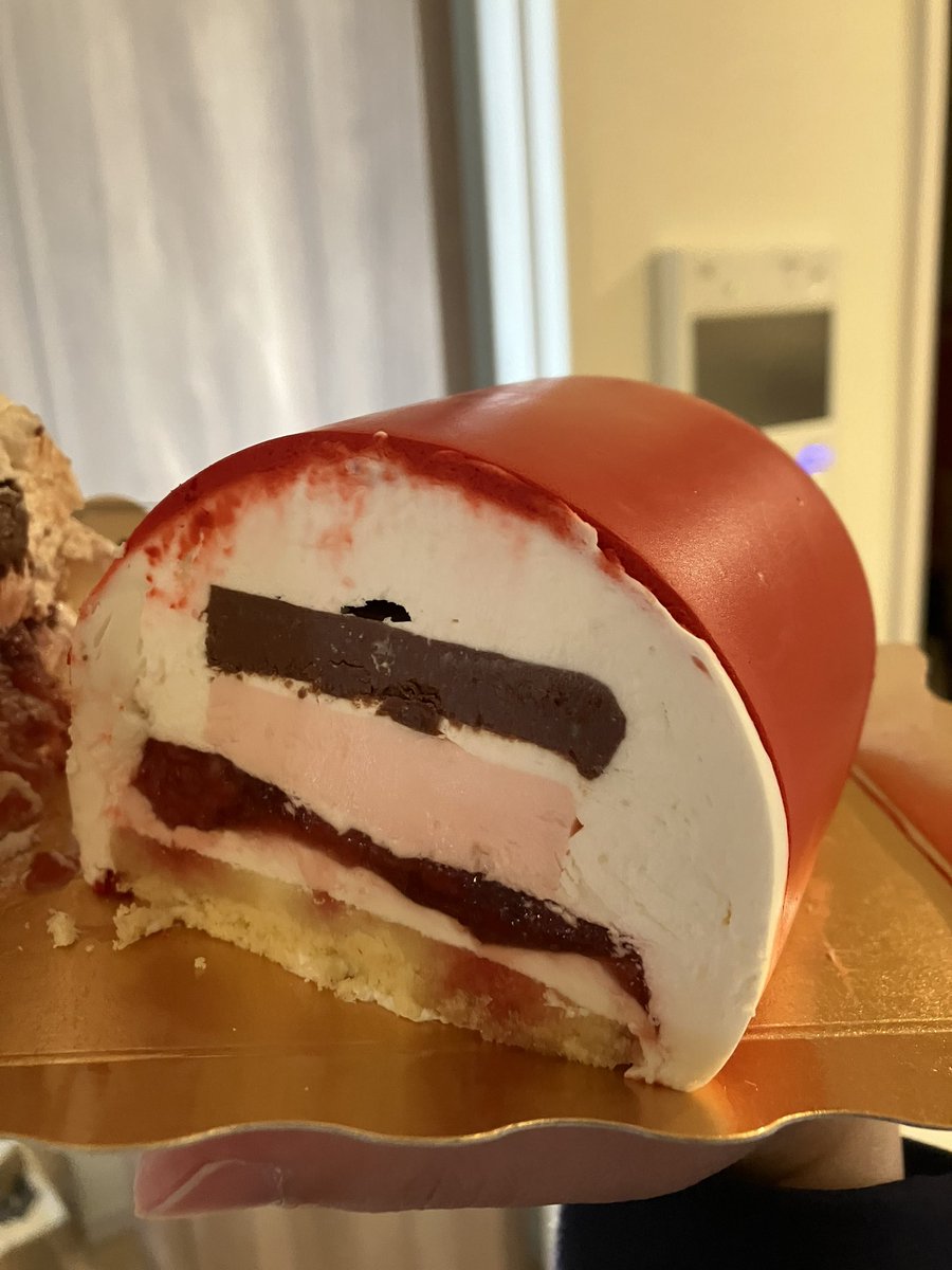 名探偵コナンのアポトキシン4869ケーキ！！4869円でした！