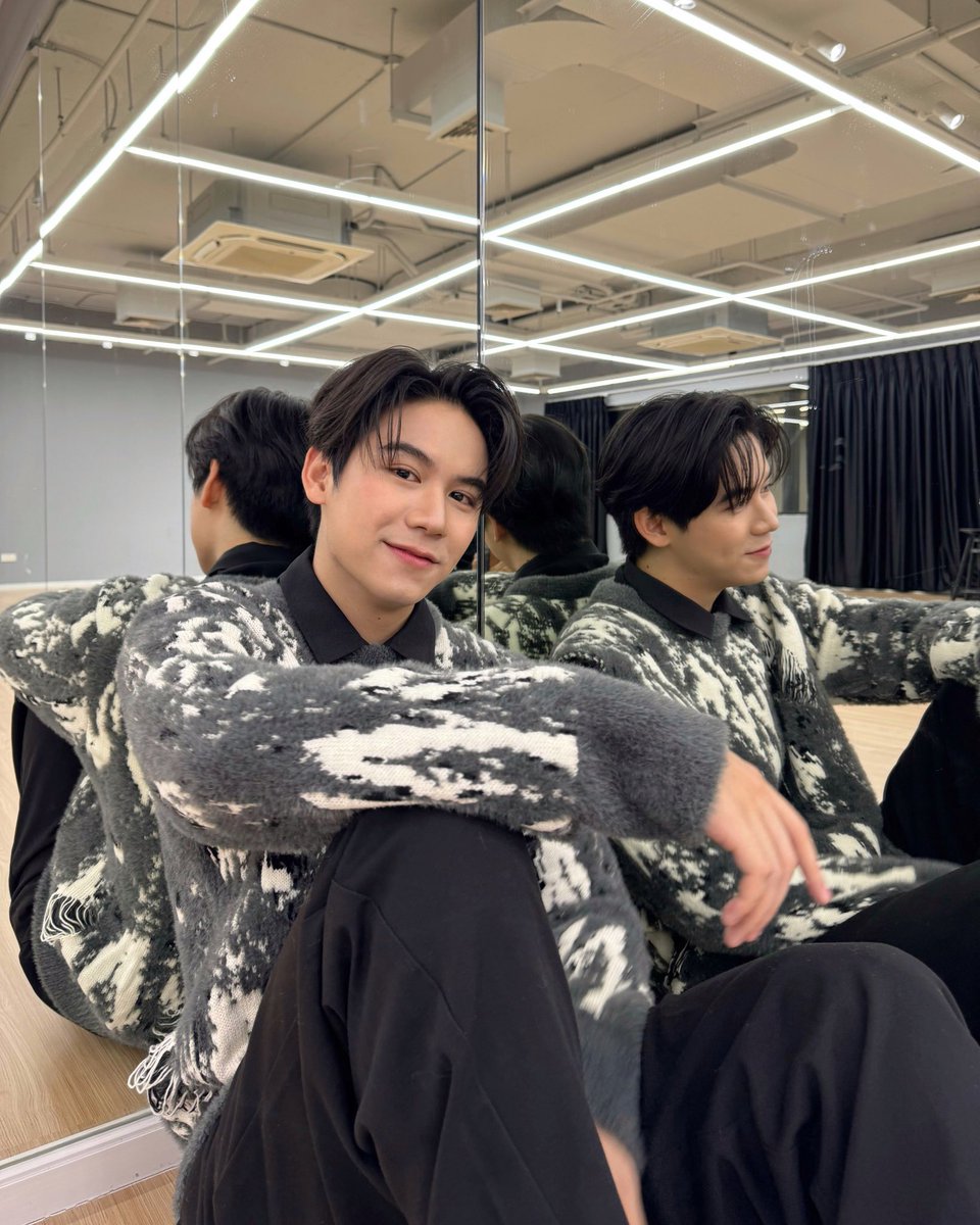 satangktp's tweet photo. 🫣 https://t.co/I3aSmyYFPZ
