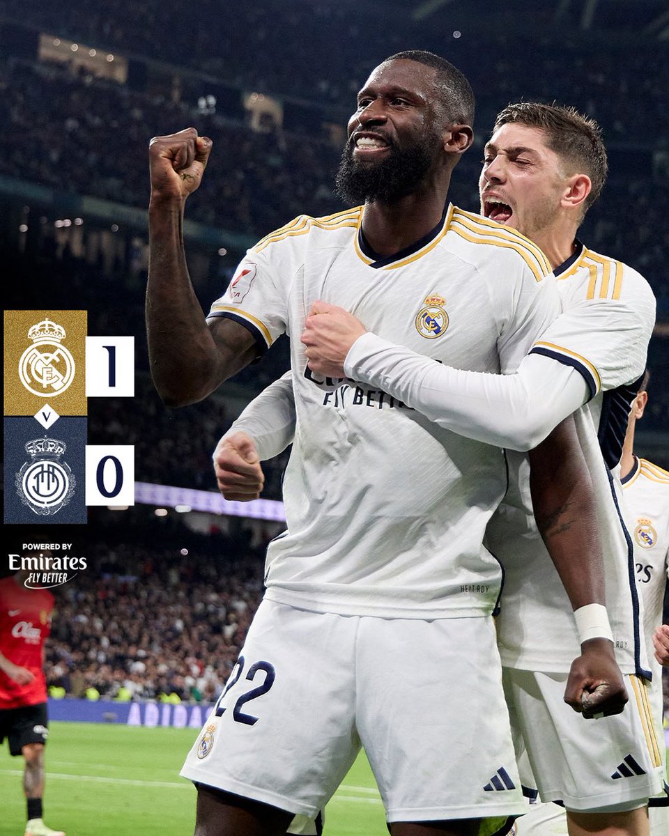 FedeVaIvarde's tweet photo. Celebrating with king Rüdiger. https://t.co/bddNCNVeM9