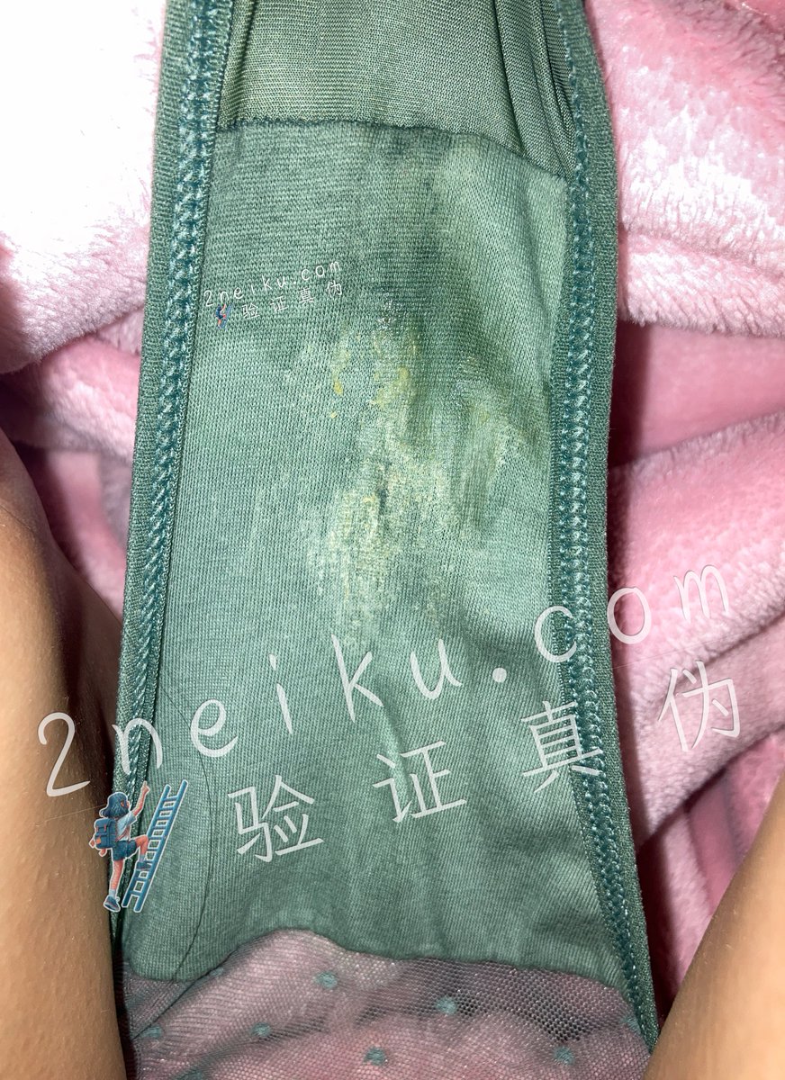 2neiku's tweet photo. 绿色网纱 #原味内裤 https://t.co/aT7wDIkMMH