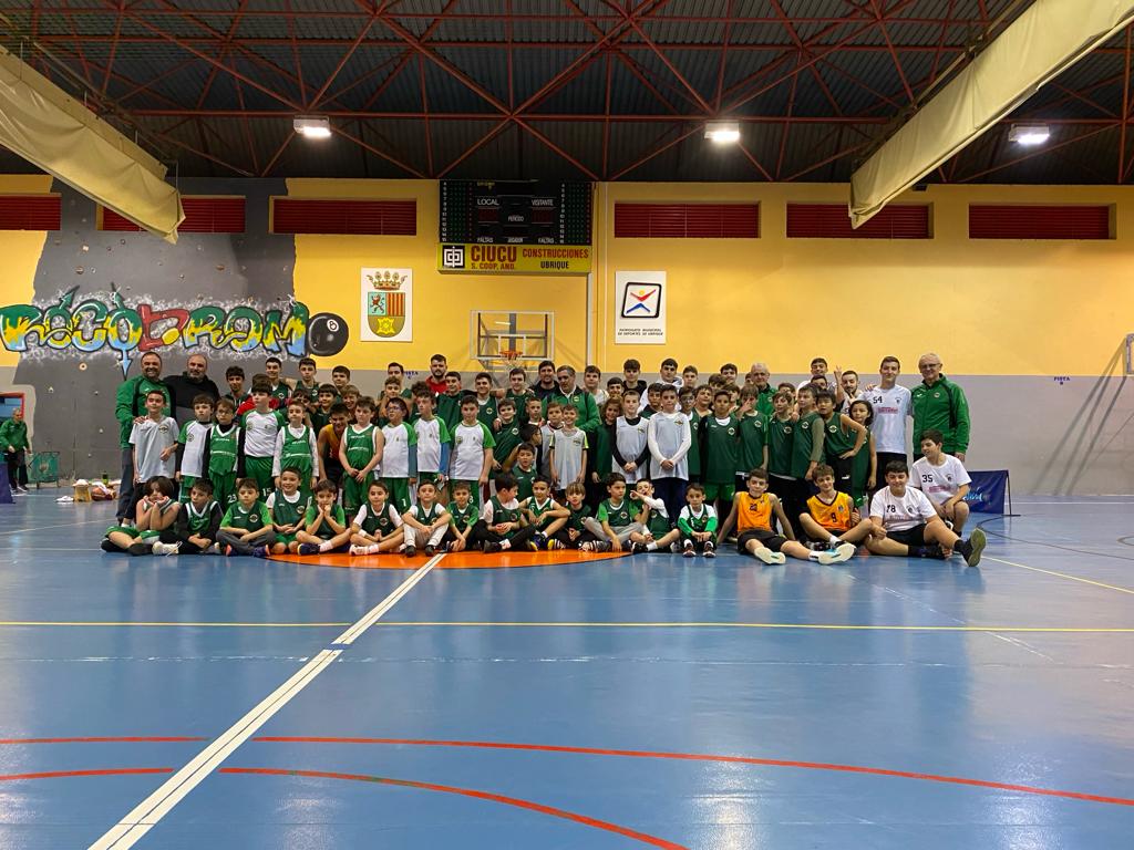 pmdubrique's tweet photo. 💚Fin a la semana de baloncesto celebrada en Ubrique, TORNEO 3x3 POR LA IGUALDAD organizado por @CABUdeUBRIQUE y en la que ha sido un orgullo colaborar desde @aytoubrique @pmdubrique

🥇Enhorabuena a tod@s por la participación, implicación y trabajo en equipo!! #cabudeubrique https://t.co/2VtCBAFNFN